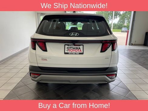 Used 2025 Hyundai Tucson SE AWD/4WD image 6