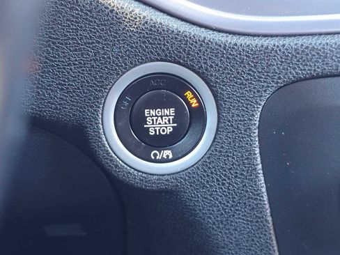 Used 2023 Dodge Charger SXT image 30