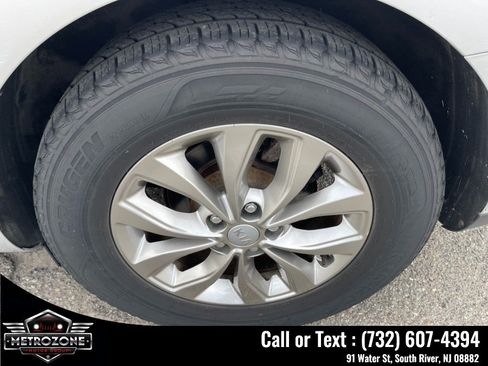 Used 2019 Kia Sedona L FWD image 25