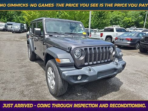Used 2022 Jeep Wrangler Unlimited Sport AWD/4WD image 1