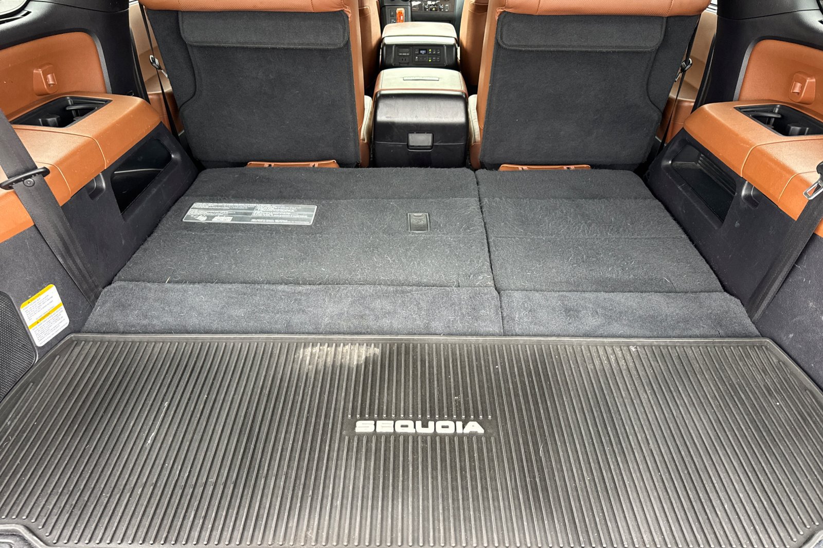 Used 2022 Toyota Sequoia Platinum AWD/4WD image 21