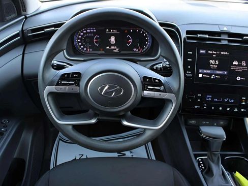 Used 2024 Hyundai Tucson SEL FWD image 25