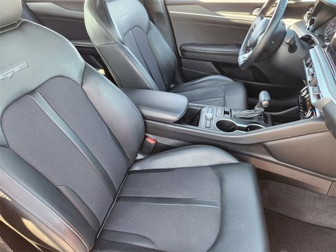 Used 2022 Kia K5 GT-Line image 11