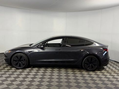 Used 2024 Tesla Model 3 Standard Range RWD image 9