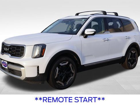 Used 2025 Kia Telluride S AWD/4WD image 14