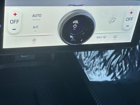 Certified 2021 Ford Mustang Mach-E Select image 22