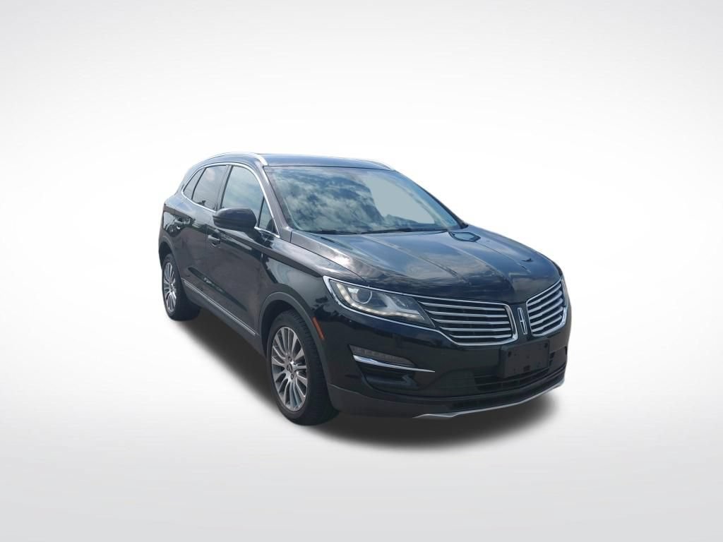 Used 2017 Lincoln MKC Reserve w/ Lincoln MKC Climate Package AWD/4WD image 4