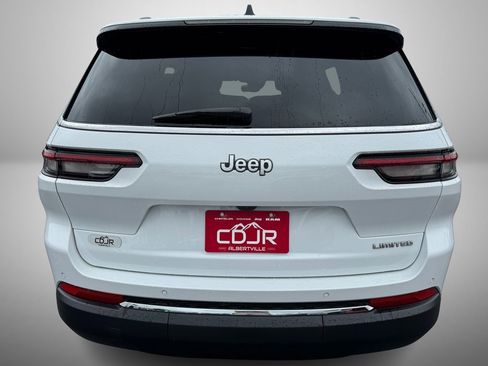 New 2025 Jeep Grand Cherokee L Limited w/ Trailer Tow Package image 7