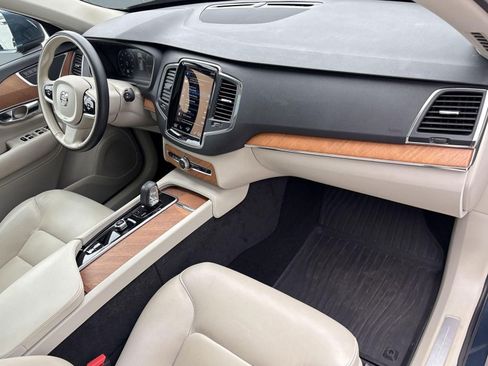 Certified 2022 Volvo XC90 T8 Inscription Expression image 31