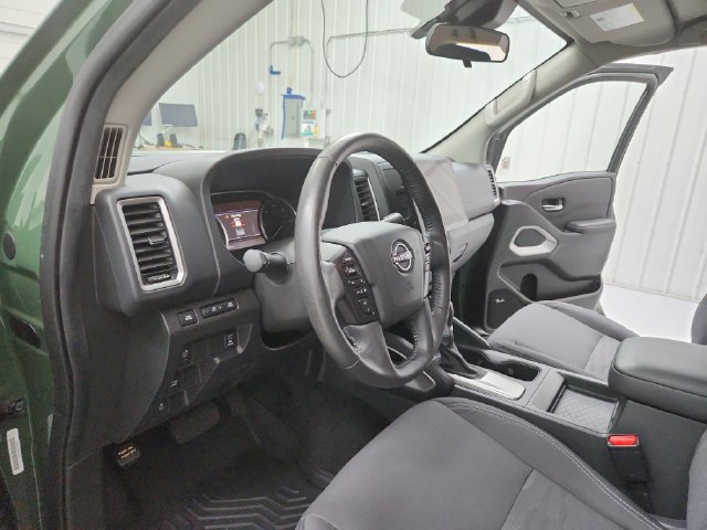Used 2023 Nissan Frontier SV w/ SV Convenience Package RWD image 19