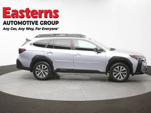 Used 2024 Subaru Outback Premium AWD/4WD image 45