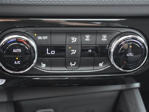 New 2026 Chevrolet TrailBlazer LT w/ Convenience Package FWD image 26