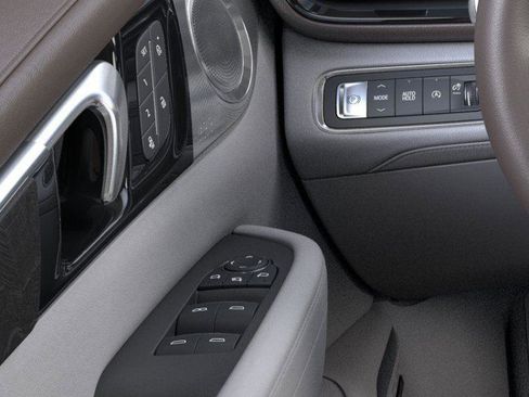 New 2026 Buick Enclave Avenir image 22