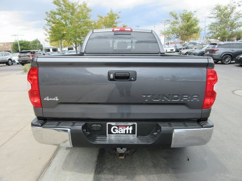 Used 2017 Toyota Tundra SR5 AWD/4WD image 9