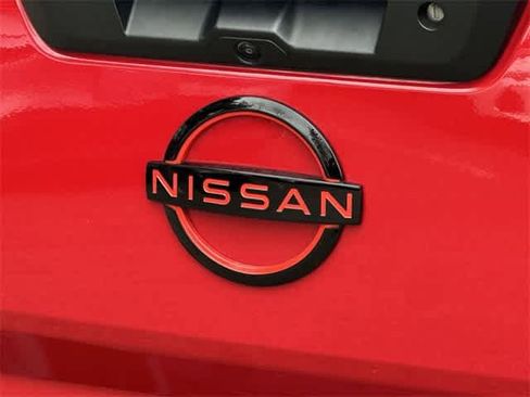 Used 2024 Nissan Frontier PRO-4X w/ Technology Package image 23