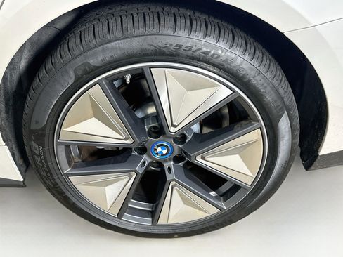 Used 2023 BMW i4 eDrive35 w/ Premium Package RWD image 11