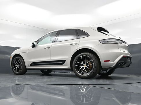 Used 2025 Porsche Macan AWD/4WD image 23