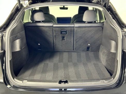 Used 2021 Tesla Model Y Long Range image 14