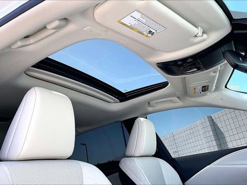Used 2024 Lexus RX 350 FWD w/ Technology Package image 14