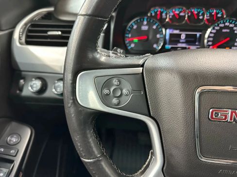 Used 2019 GMC Yukon XL SLE image 23