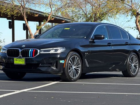 Used 2023 BMW 530e xDrive image 16