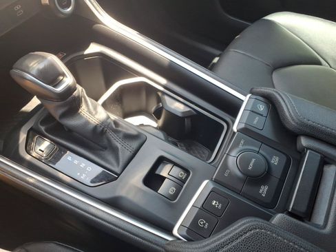 Certified 2024 Toyota Grand Highlander AWD image 19