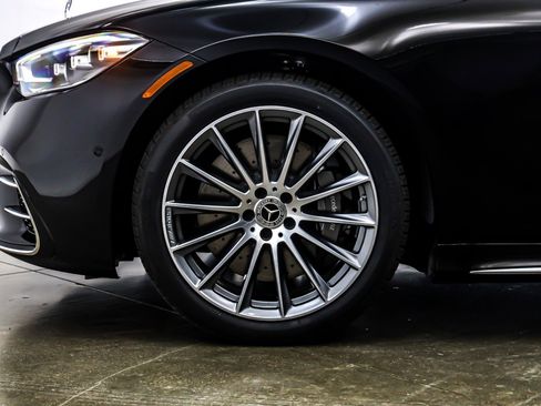 New 2025 Mercedes-Benz S 580 4MATIC Sedan image 10