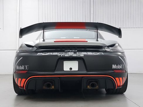 Certified 2025 Porsche 718 Cayman GT4 RS RWD image 6