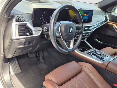 Used 2024 BMW X5 sDrive40i w/ Premium Package RWD image 2