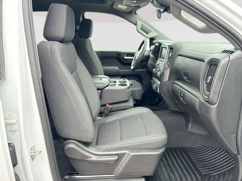 Certified 2023 Chevrolet Silverado 1500 Custom image 27