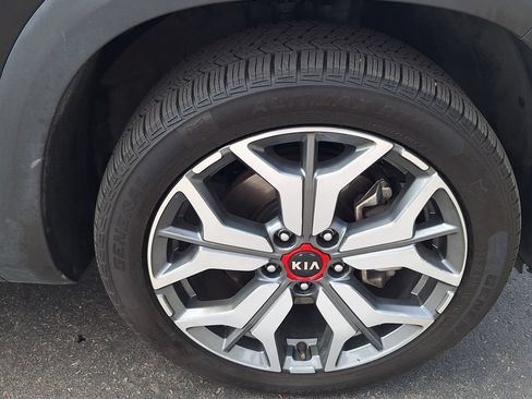 Used 2021 Kia Seltos SX w/ SX Sunroof Package AWD/4WD image 32