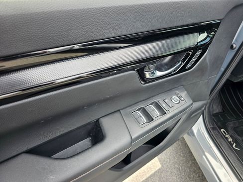 Used 2025 Honda CR-V Sport Touring image 20