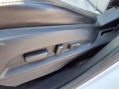 Used 2015 Chevrolet Equinox LTZ FWD image 17