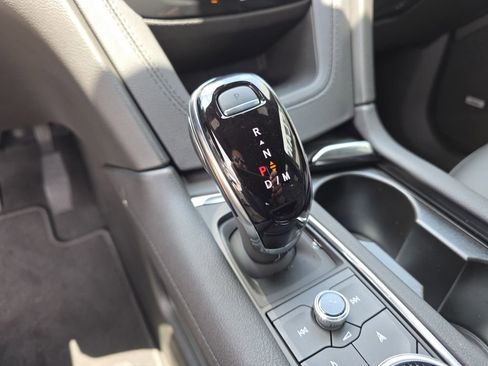 New 2025 Cadillac XT6 Premium Luxury image 28