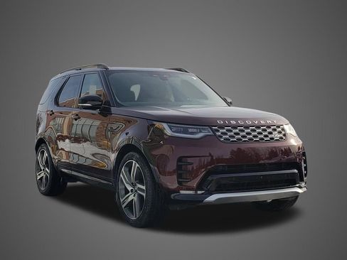 New 2026 Land Rover Discovery Limited Edition image 3
