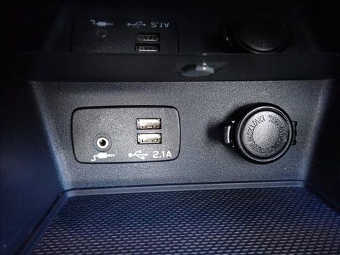 Certified 2023 Subaru Forester Premium image 21