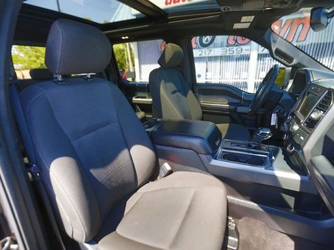 Used 2019 Ford F150 XLT w/ Equipment Group 302A Luxury AWD/4WD image 22