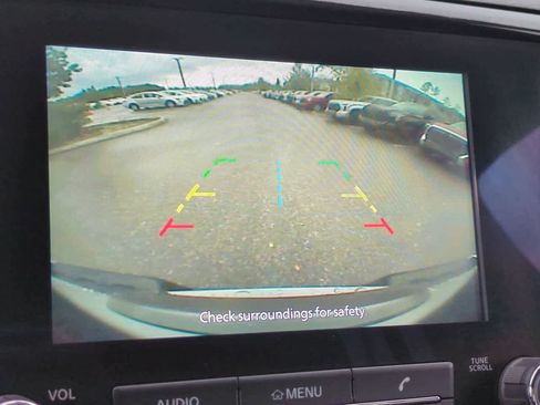 Used 2022 Nissan Frontier SV AWD/4WD image 19