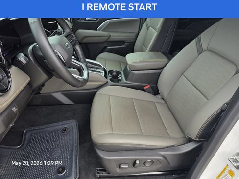 Used 2026 Chevrolet Colorado ZR2 w/ Technology Package AWD/4WD image 16