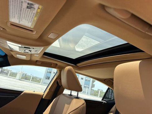 Certified 2024 Lexus ES 350 w/ Premium Package FWD image 22