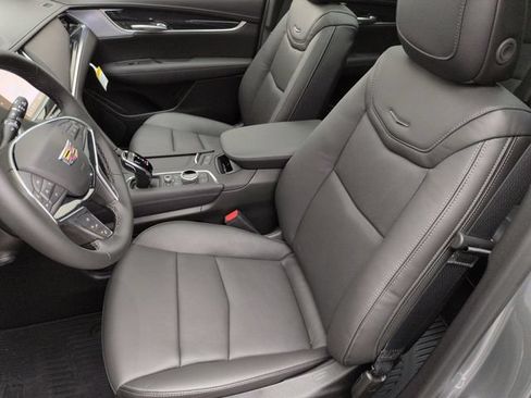 Used 2026 Cadillac XT5 Premium Luxury w/ LPO, ONYX Package AWD/4WD image 21