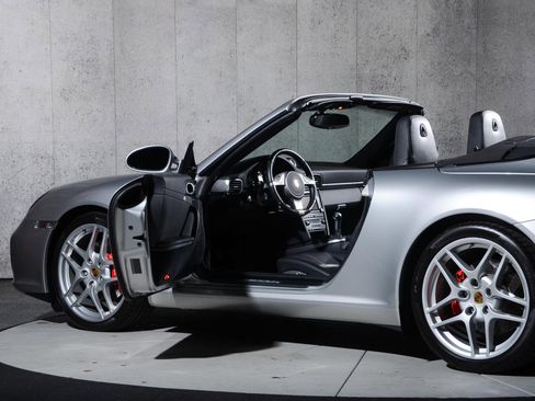 Used 2010 Porsche 911 Carrera S image 24
