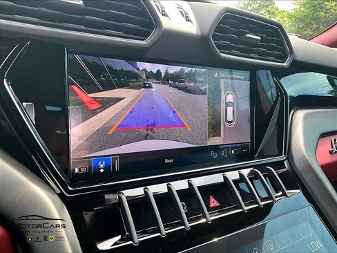 Used 2024 Lamborghini Urus S AWD/4WD image 17