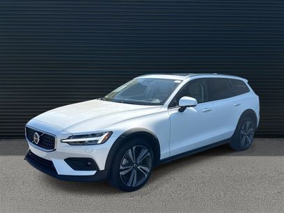 Certified 2024 Volvo V60 B5 Cross Country Plus