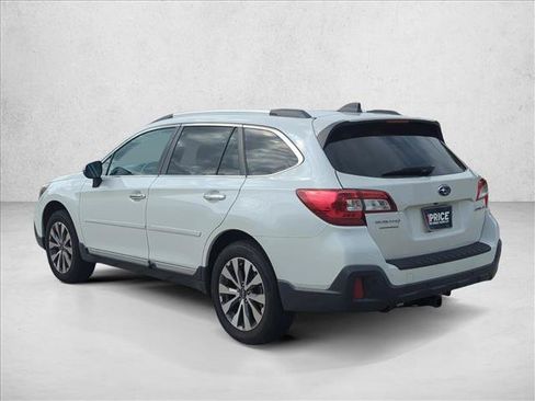 Used 2019 Subaru Outback 2.5i Touring AWD/4WD image 8