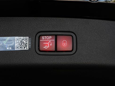 New 2025 Mercedes-Benz GLC 43 AMG 4MATIC image 34