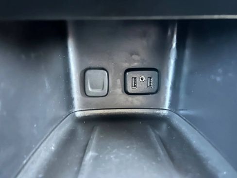 Used 2019 GMC Acadia SLT FWD image 25