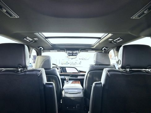 Certified 2023 Cadillac Escalade ESV Premium Luxury image 24