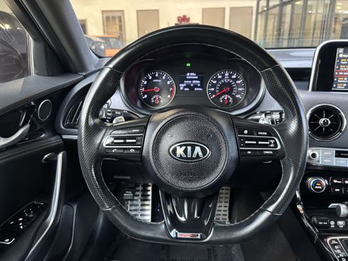 Used 2021 Kia Stinger GT-Line image 14