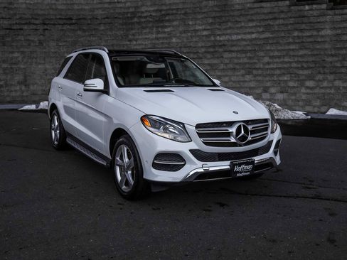 Used 2017 Mercedes-Benz GLE 350 4MATIC image 2